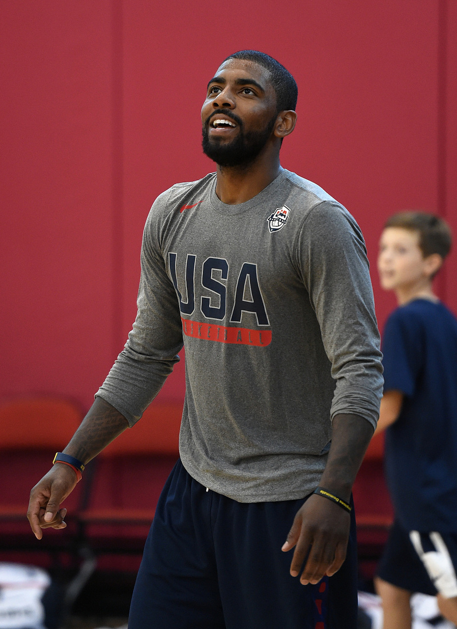 边后卫斜插 边后卫斜插